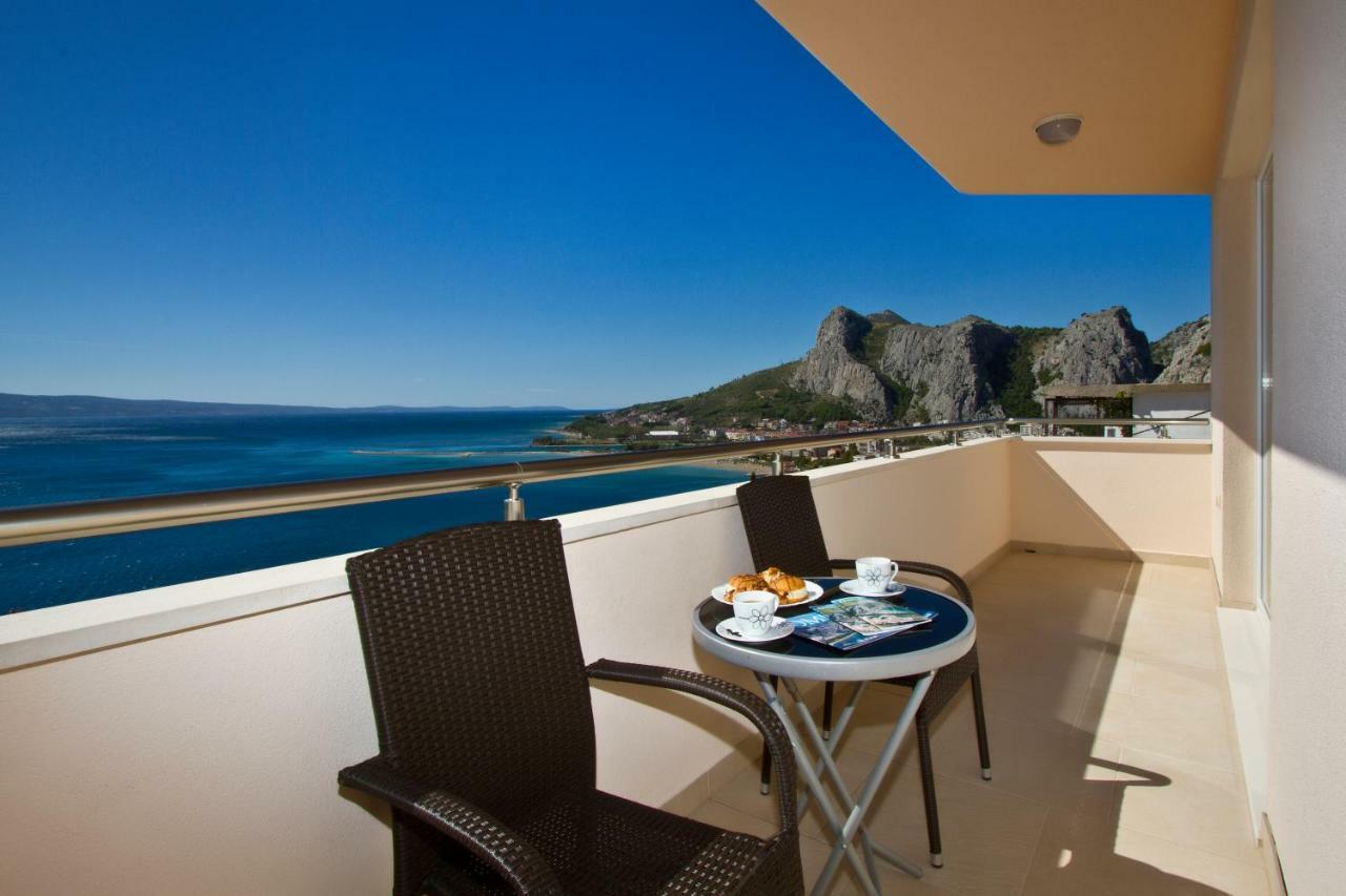 Villa Omis Michy - Family House For Big And Small Groups Ngoại thất bức ảnh