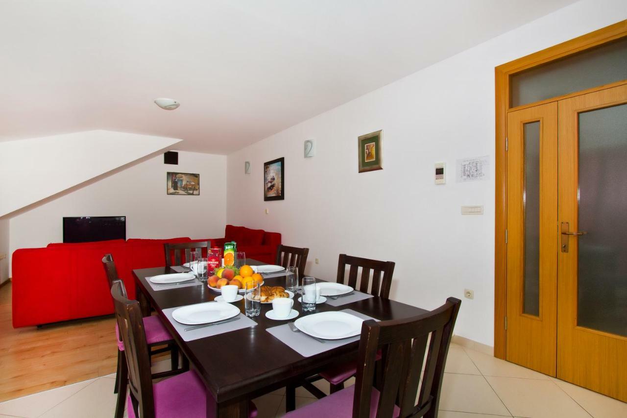 Villa Omis Michy - Family House For Big And Small Groups Ngoại thất bức ảnh
