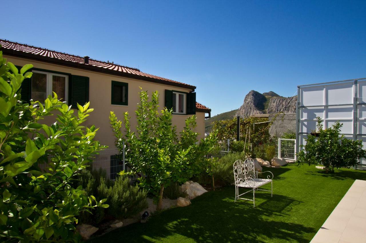 Villa Omis Michy - Family House For Big And Small Groups Ngoại thất bức ảnh
