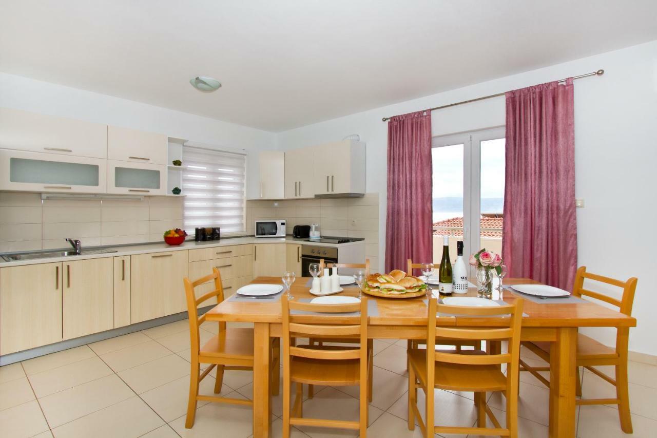 Villa Omis Michy - Family House For Big And Small Groups Ngoại thất bức ảnh
