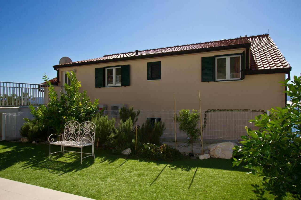 Villa Omis Michy - Family House For Big And Small Groups Ngoại thất bức ảnh