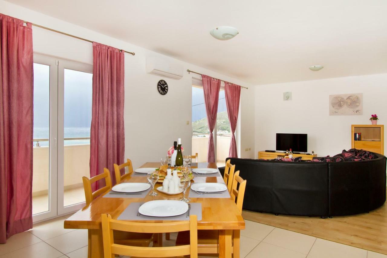 Villa Omis Michy - Family House For Big And Small Groups Ngoại thất bức ảnh