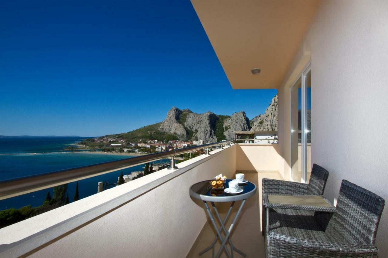 Villa Omis Michy - Family House For Big And Small Groups Ngoại thất bức ảnh