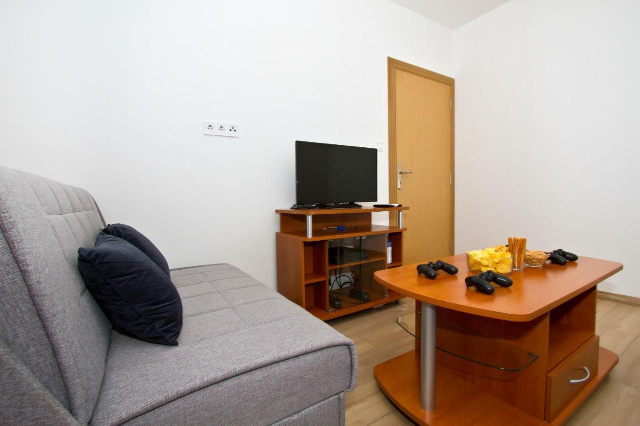 Villa Omis Michy - Family House For Big And Small Groups Ngoại thất bức ảnh