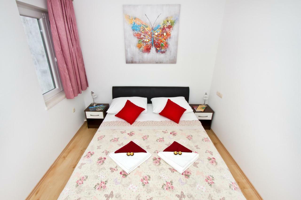Villa Omis Michy - Family House For Big And Small Groups Ngoại thất bức ảnh
